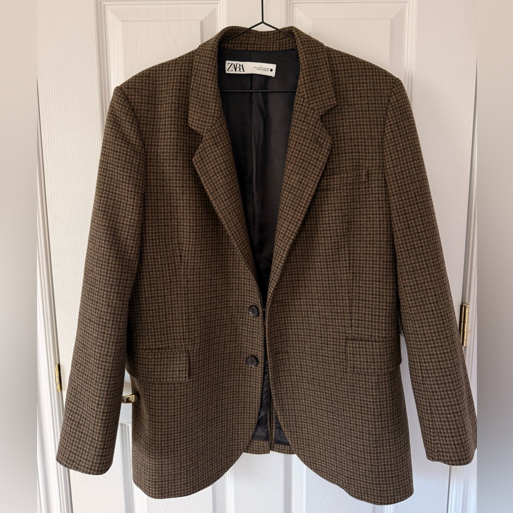 Zara Women’s Oversized Blazer in Brown Check Pattern